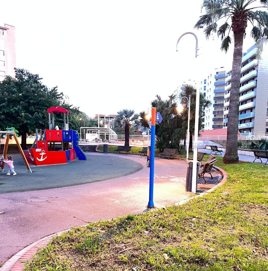 Small Lux Beachcity Close To The River,Metro And Parking Bilbao Exteriér fotografie